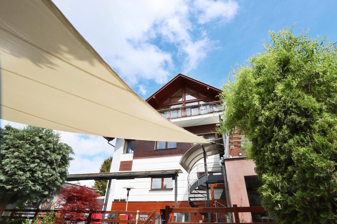 Apart Hotel Jablonec Яблонец над Нисоу Екстериор снимка