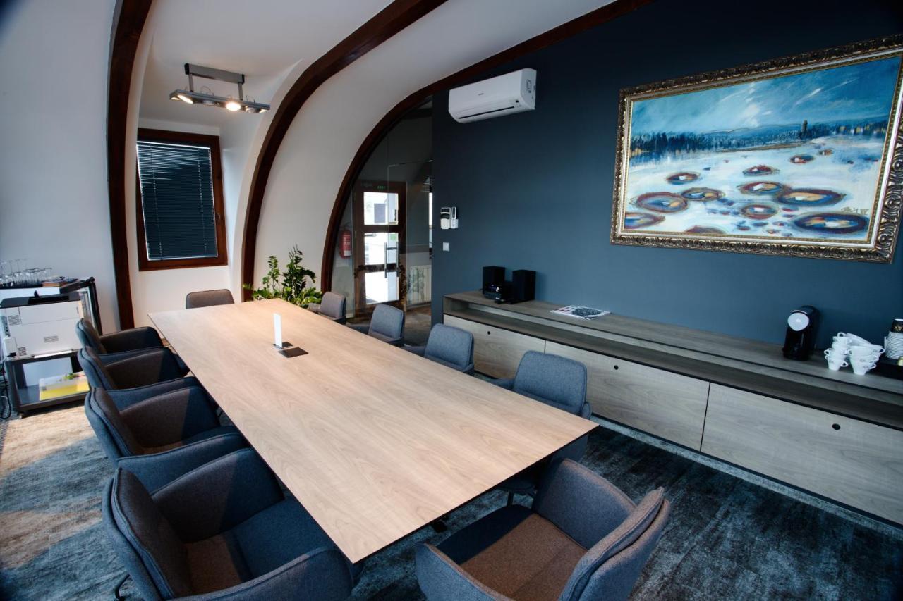 Apart Hotel Jablonec Яблонец над Нисоу Екстериор снимка