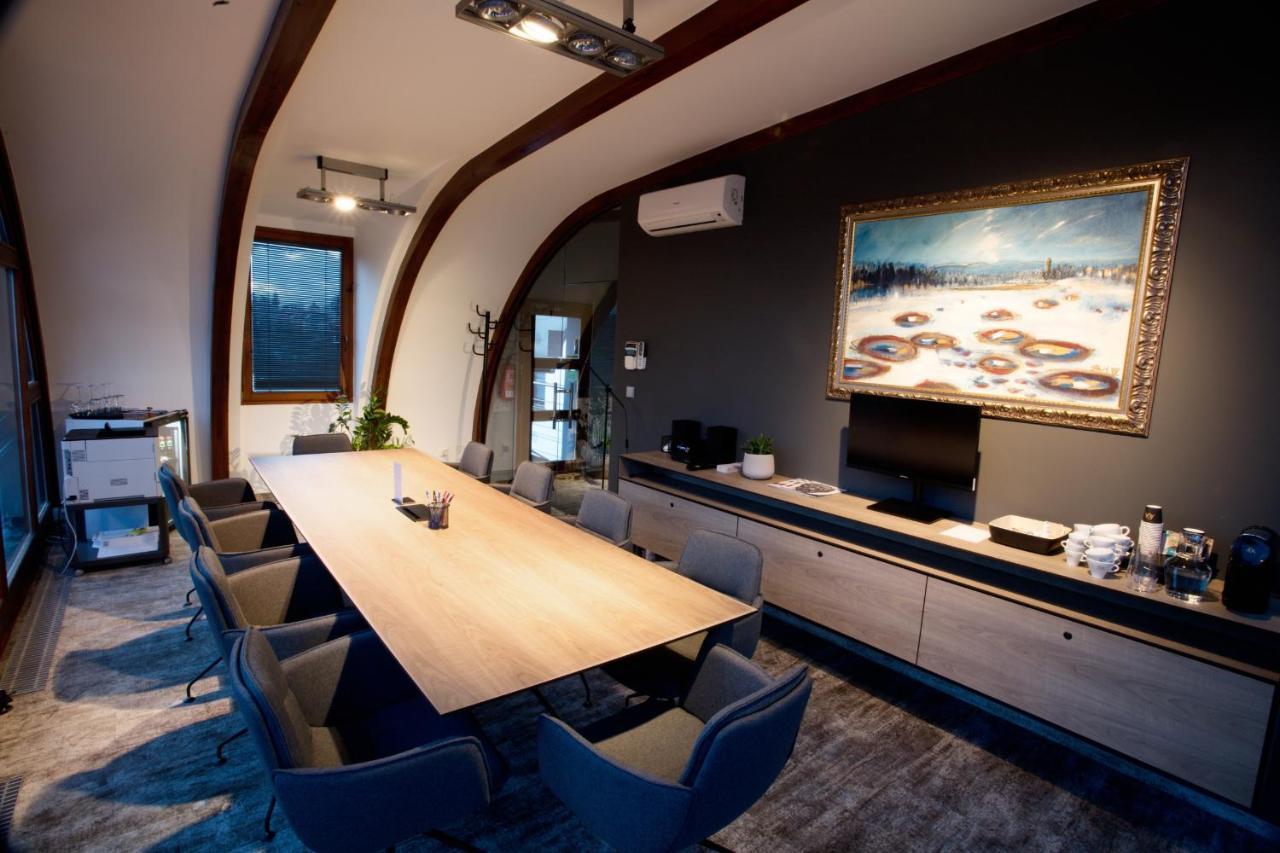 Apart Hotel Jablonec Яблонец над Нисоу Екстериор снимка