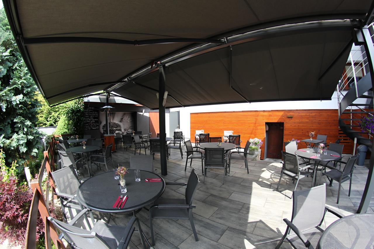 Apart Hotel Jablonec Яблонец над Нисоу Екстериор снимка