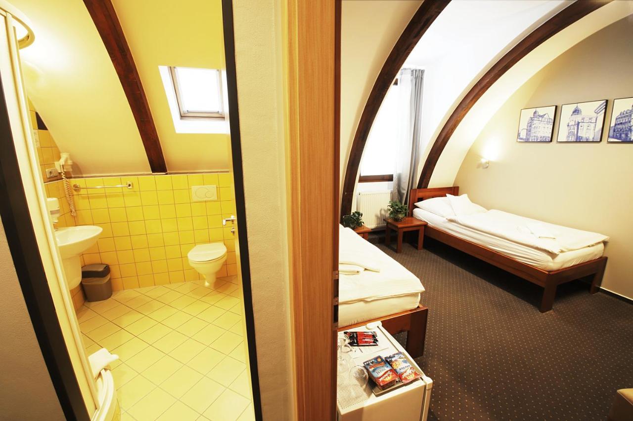 Apart Hotel Jablonec Яблонец над Нисоу Екстериор снимка