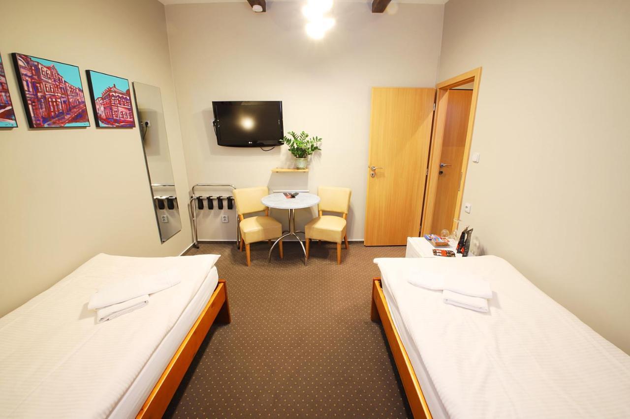 Apart Hotel Jablonec Яблонец над Нисоу Екстериор снимка