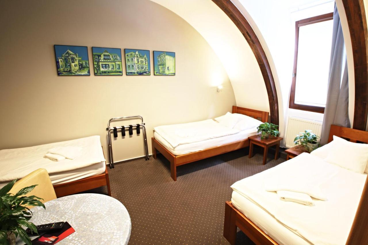 Apart Hotel Jablonec Яблонец над Нисоу Екстериор снимка